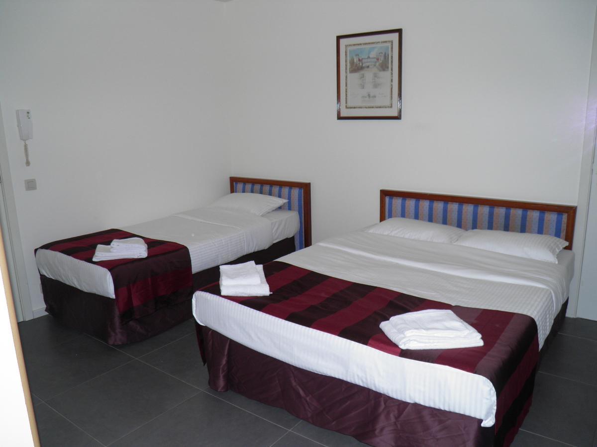 Holidays Apart-Hotel Anderlecht ภายนอก รูปภาพ
